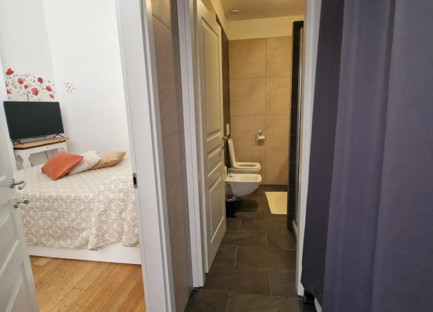 Five Roses Studio Flat Pisa Apartment