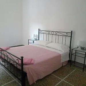  Alojamento de Acomodação e Pequeno-almoço Hostel B&B